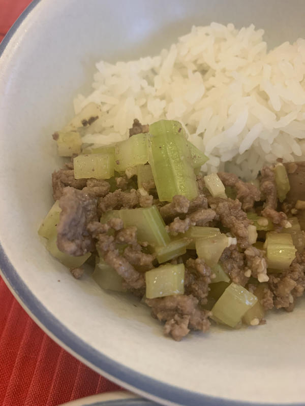 芹菜牛肉末「下饭神器」