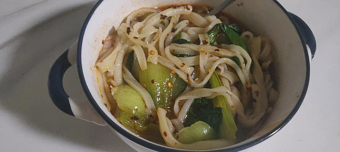 【小高姐】手擀肉臊面  手工做出口感劲道的擀面条