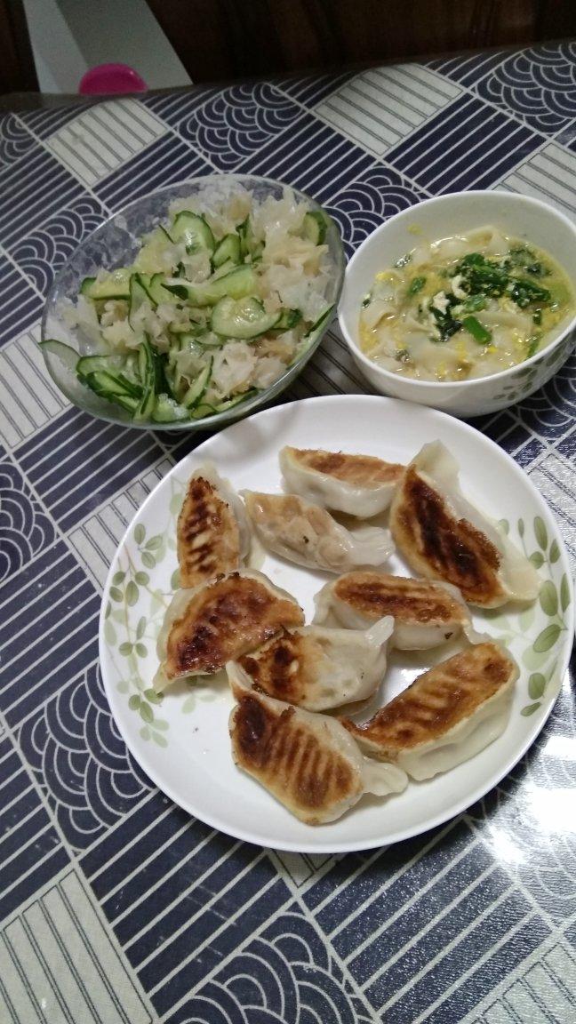 牛肉洋葱煎饺（附牛肉鲜嫩多汁小诀窍）