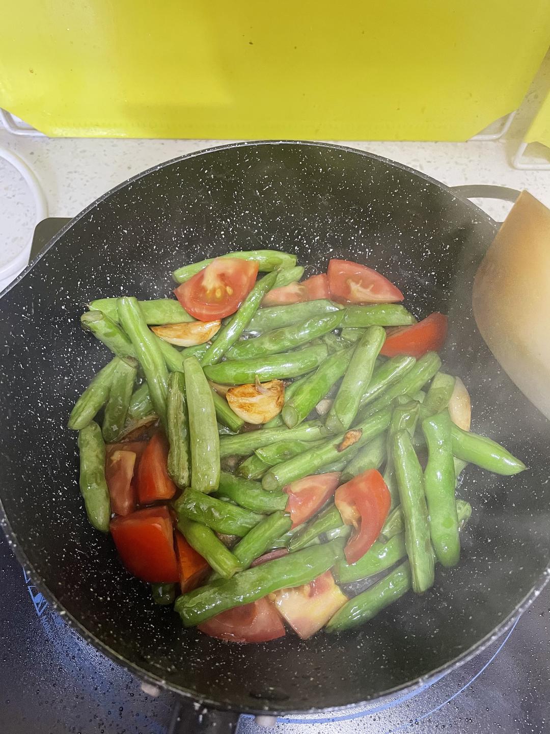 西红柿炒四季豆的做法 步骤4