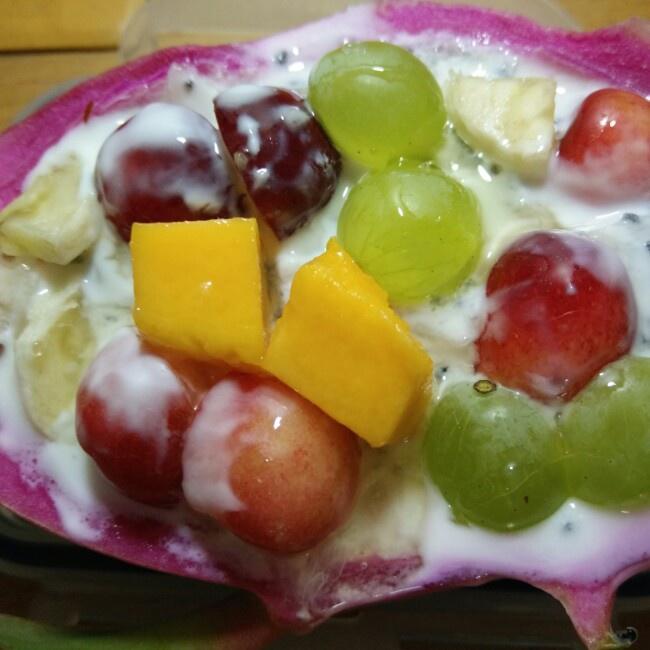 火龙果酸奶营养早餐的做法