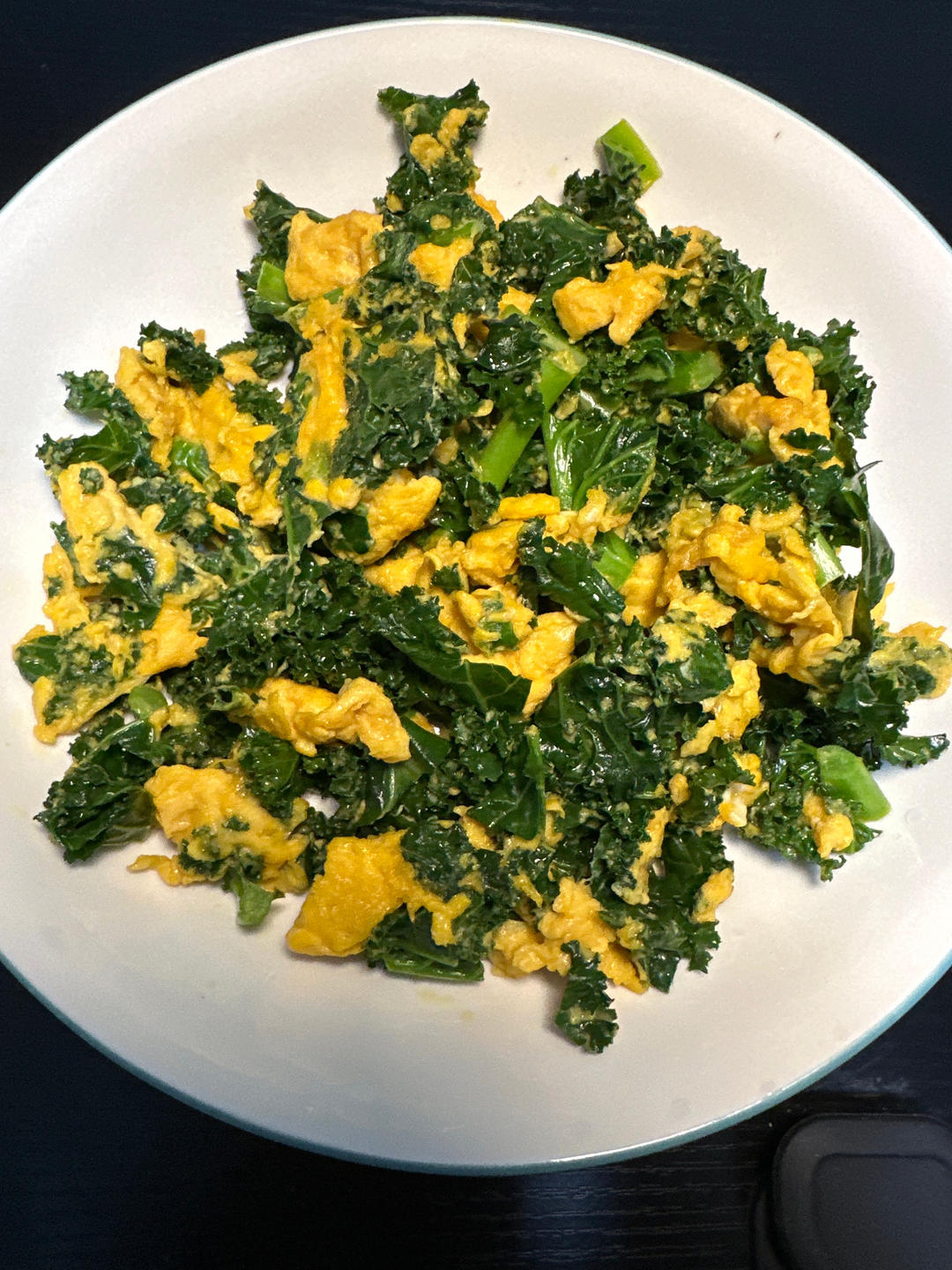 美国版香椿炒蛋：羽衣甘蓝炒鸡蛋，这下你不会嫌Kale难吃了！