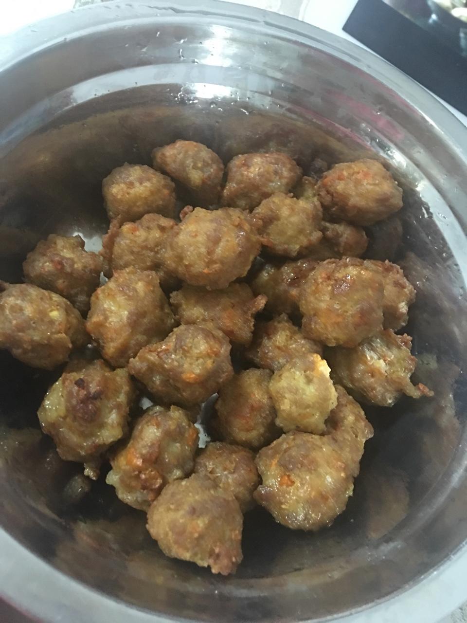 酥炸肉丸