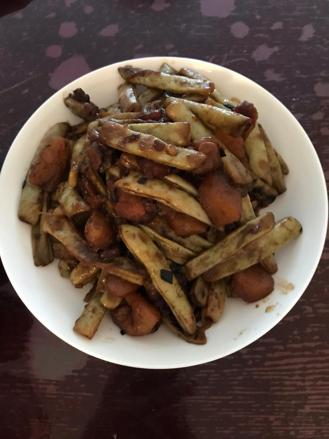 绝对正宗的东北土豆豆角炖五花肉