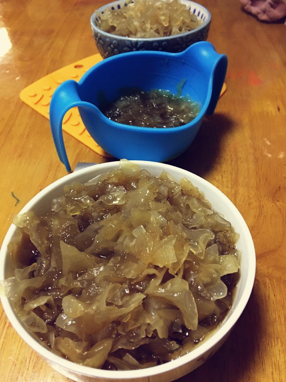 罗汉果炖银耳