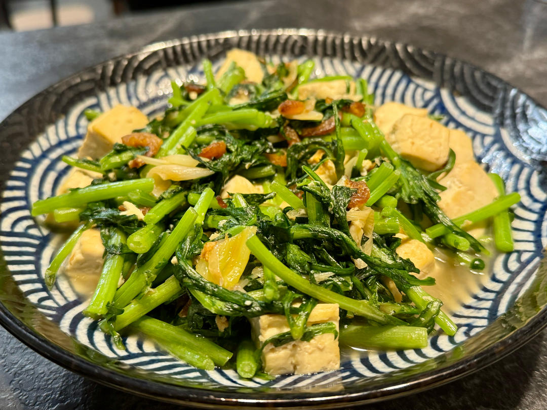 一款简单的健康菜—茼蒿豆腐