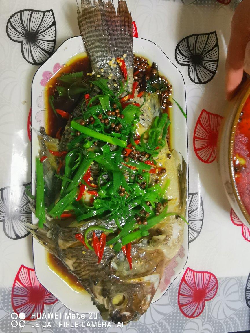 清蒸罗非鱼，人人都能学会的一道菜