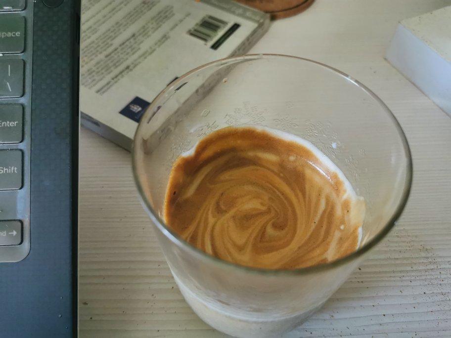 最近超火的泡沫咖啡奶盖☕️又名“4000次咖啡”