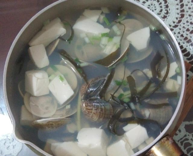 蛤蜊海带豆腐汤的做法