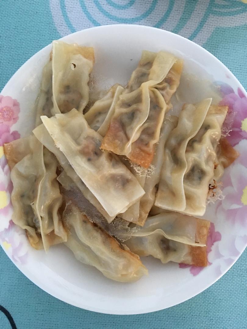 锅贴（馄饨皮版）