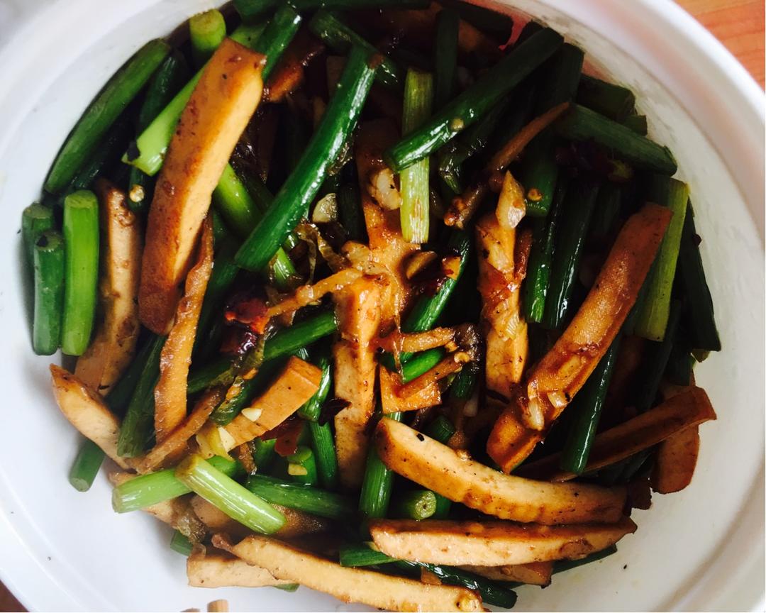 蒜薹香干（蒜苔）