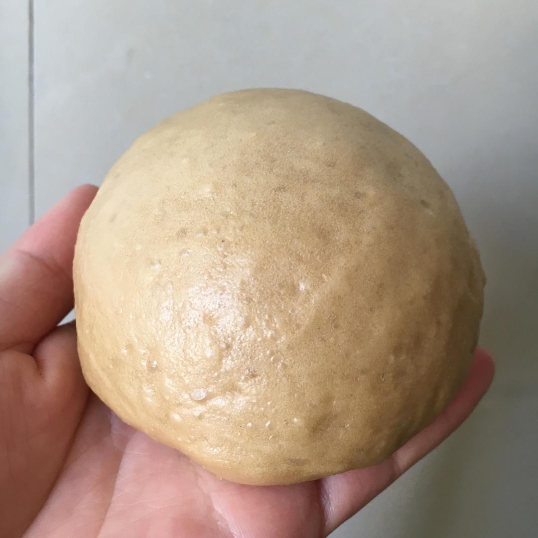 大白胖子戗面馒头