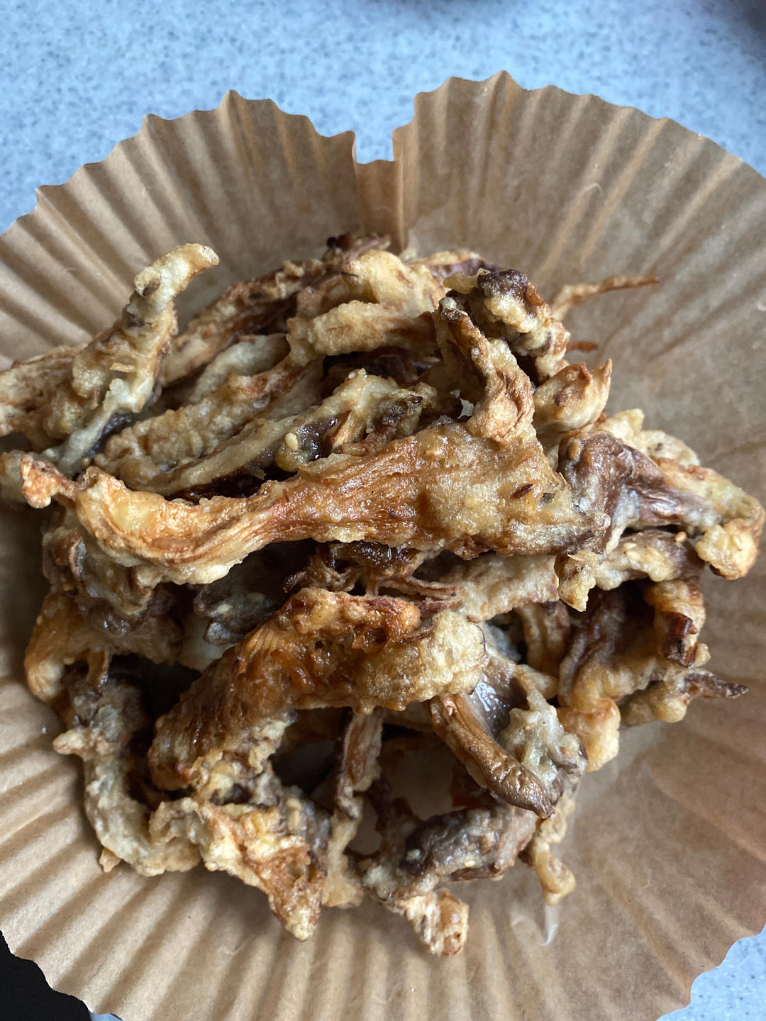 炸蘑菇用不用焯水？裹淀粉还是面粉？厨师长告诉你