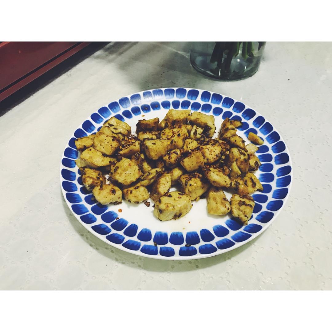 孜然鸡肉粒