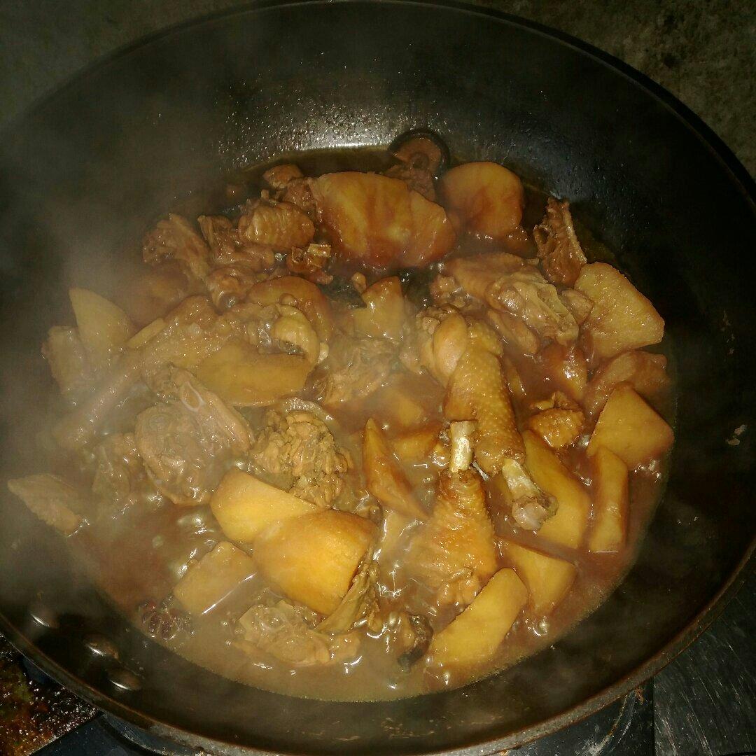 土豆烧鸡