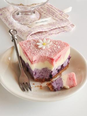 ⛱夏日免烤甜品🍓🫐高颜值莓果芝士蛋糕的做法 步骤18
