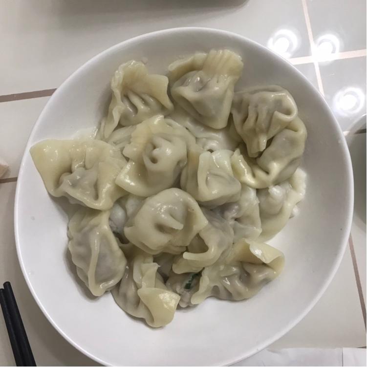 煮饺子技巧（绝对不会破皮的饺子~\(≧▽≦)/~）
