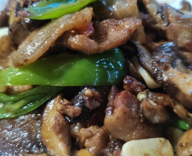 五花肉炒香菇(下饭又下酒) 五花肉炒香菇(下饭又下酒)