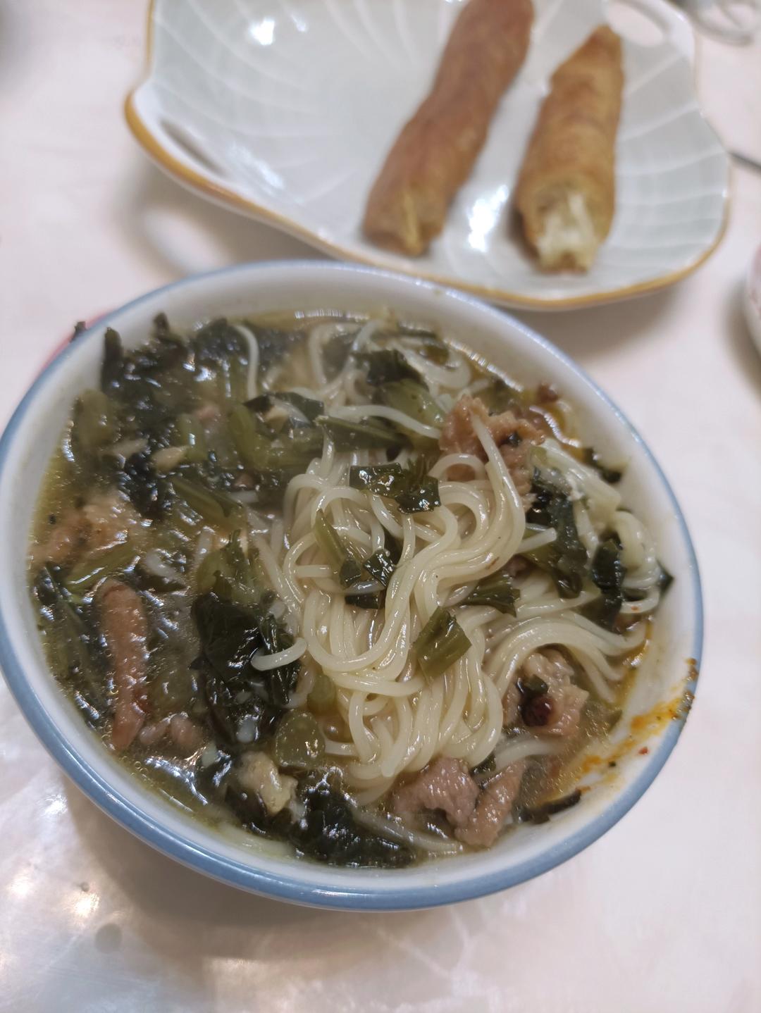 私房【老坛酸菜肉丝面】独家分享·原汤酸辣·开胃