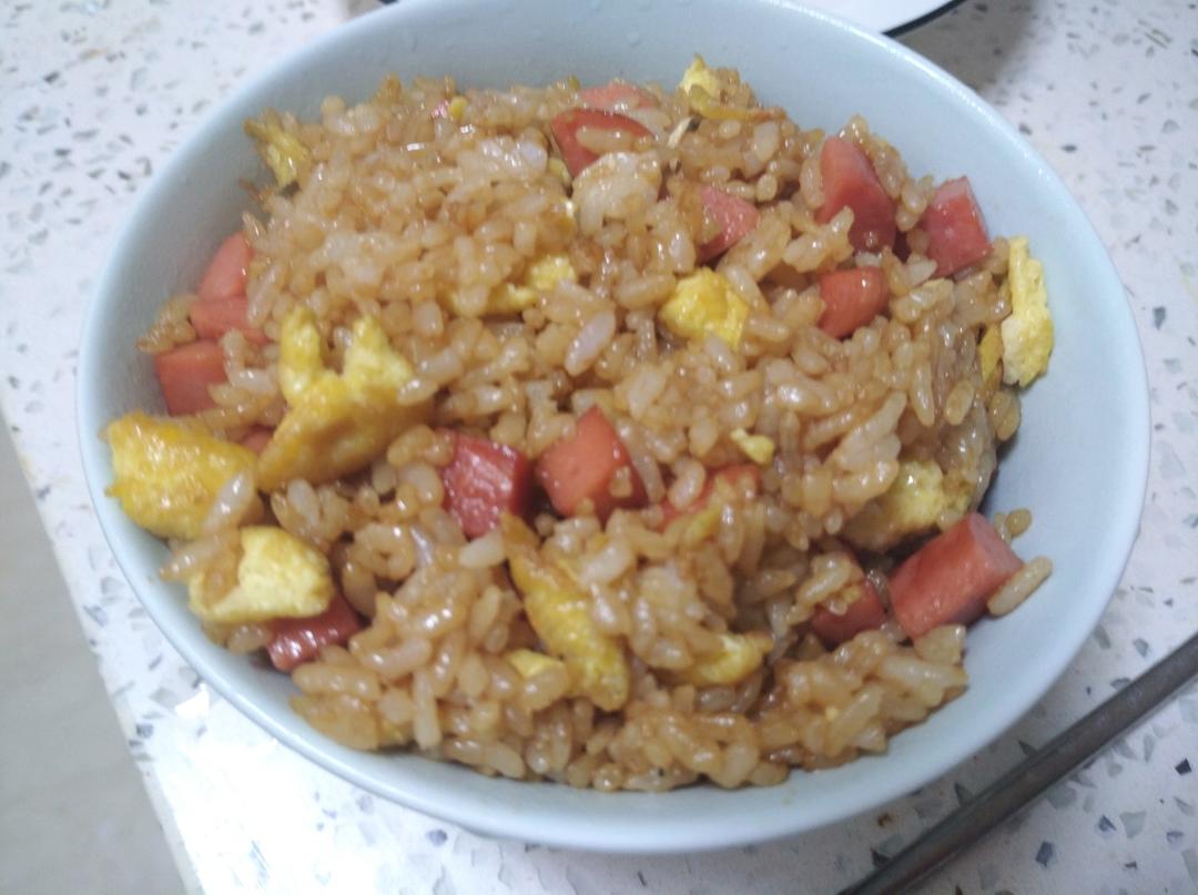 怎么都吃不腻的酱油炒饭！
