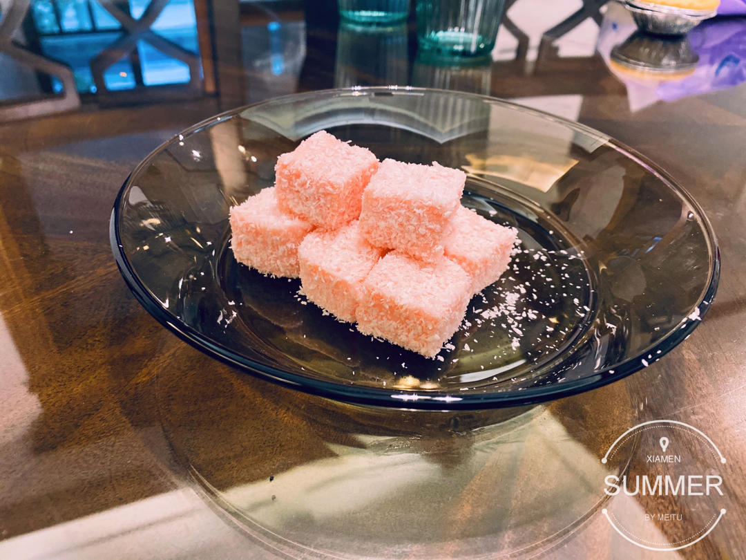 少女心爆棚的火龙果牛奶小方