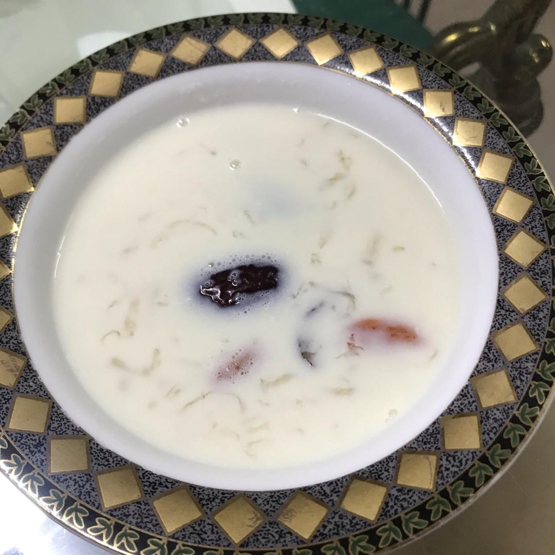 牛奶燕窝