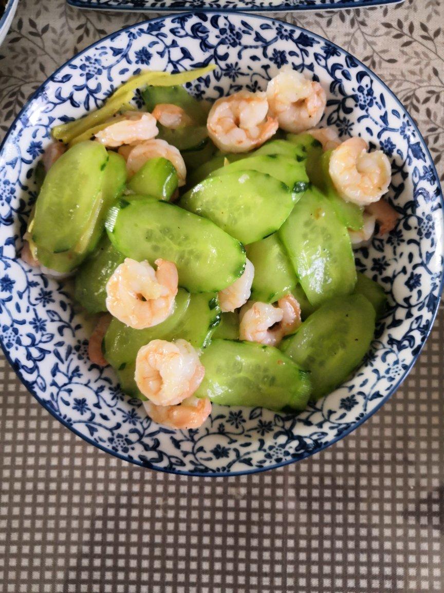 虾仁炒黄瓜胡萝卜