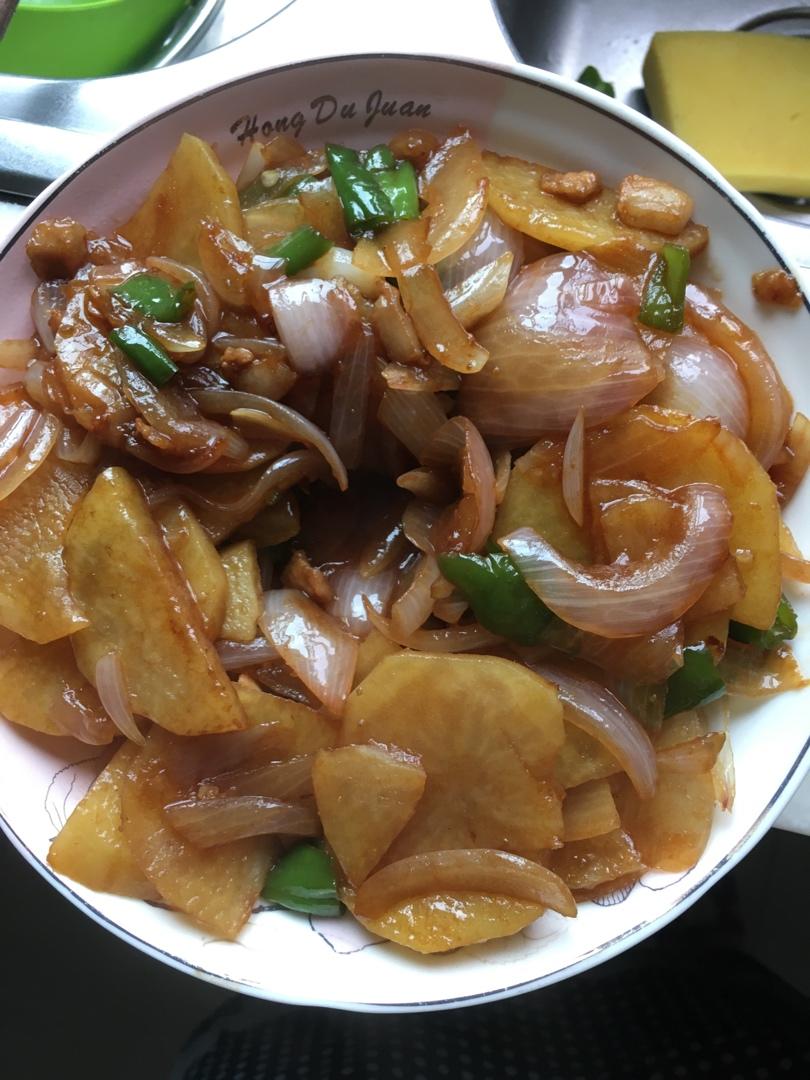 肉炒洋葱土豆