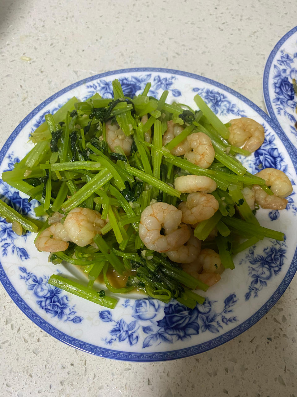 超级嫩的西芹吃法（西芹虾仁），小朋友也可以吃很多