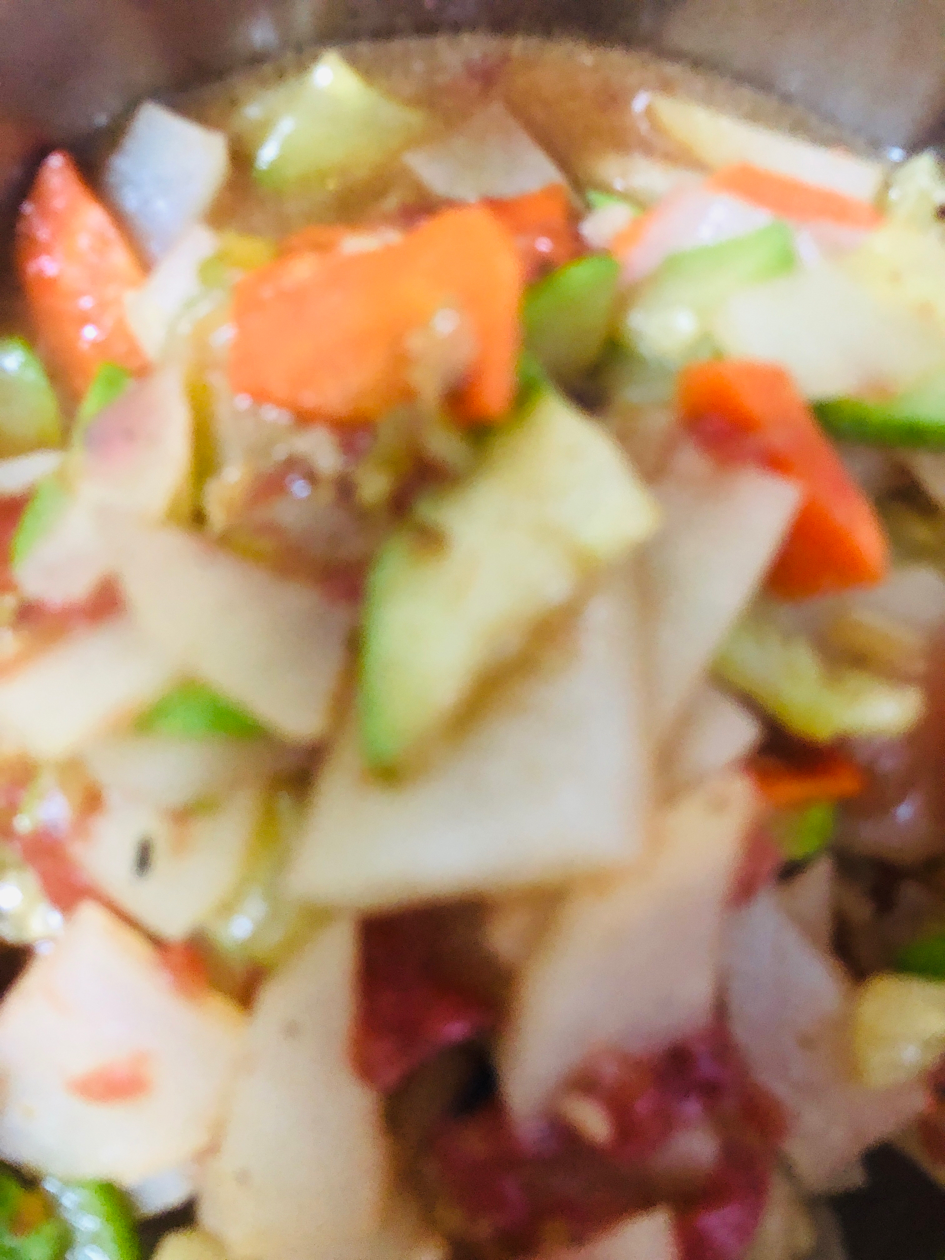 家常省时西红柿西葫芦土豆片油菜营养拌面的做法 步骤3