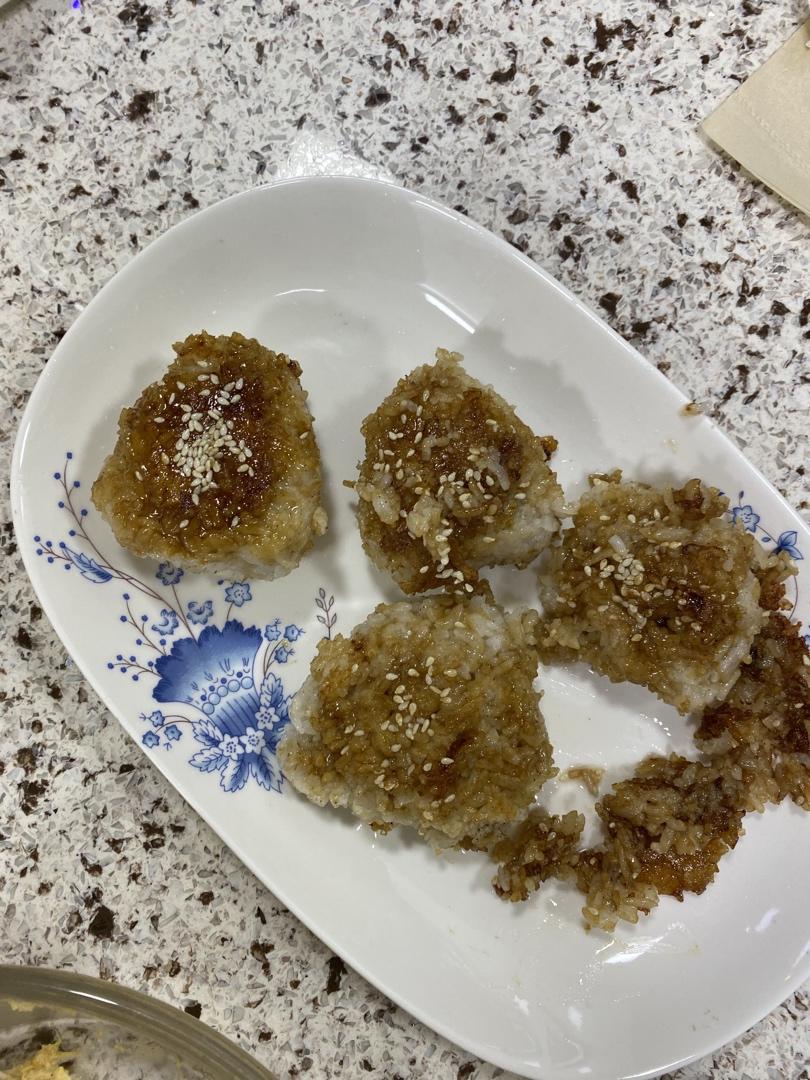 日式酱油烤饭团
