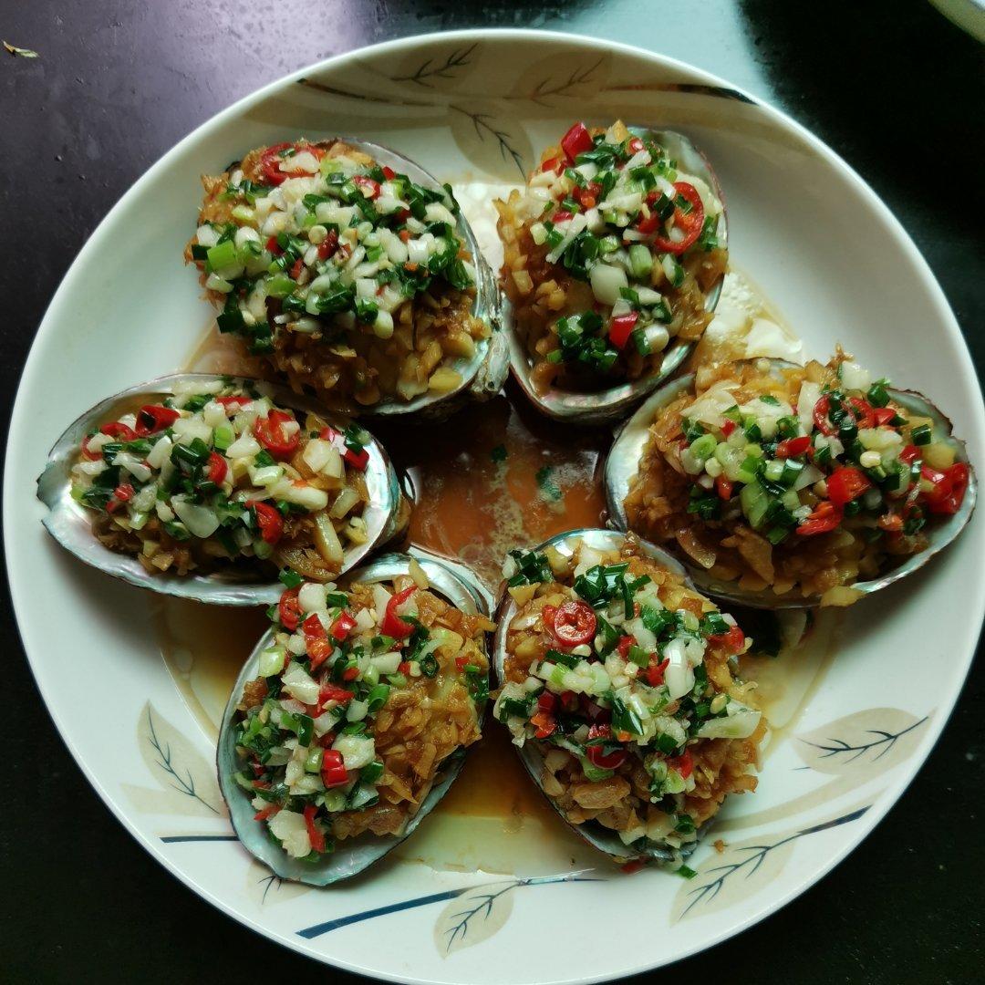 蒜蓉粉丝蒸鲍鱼