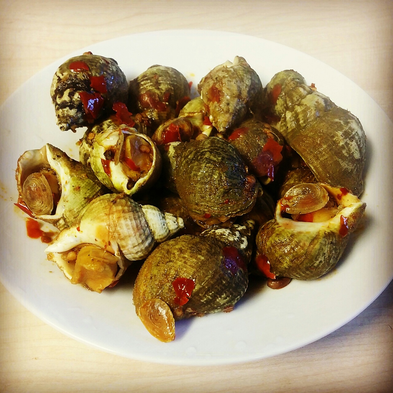 减肥的时候不认真 吃饭的时候又太用心 (ಥ_ಥ)
