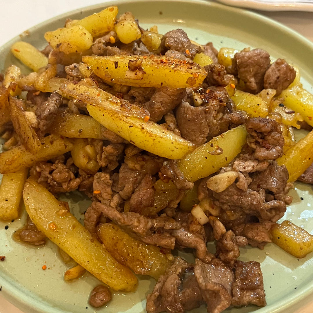 孜然土豆炒牛肉