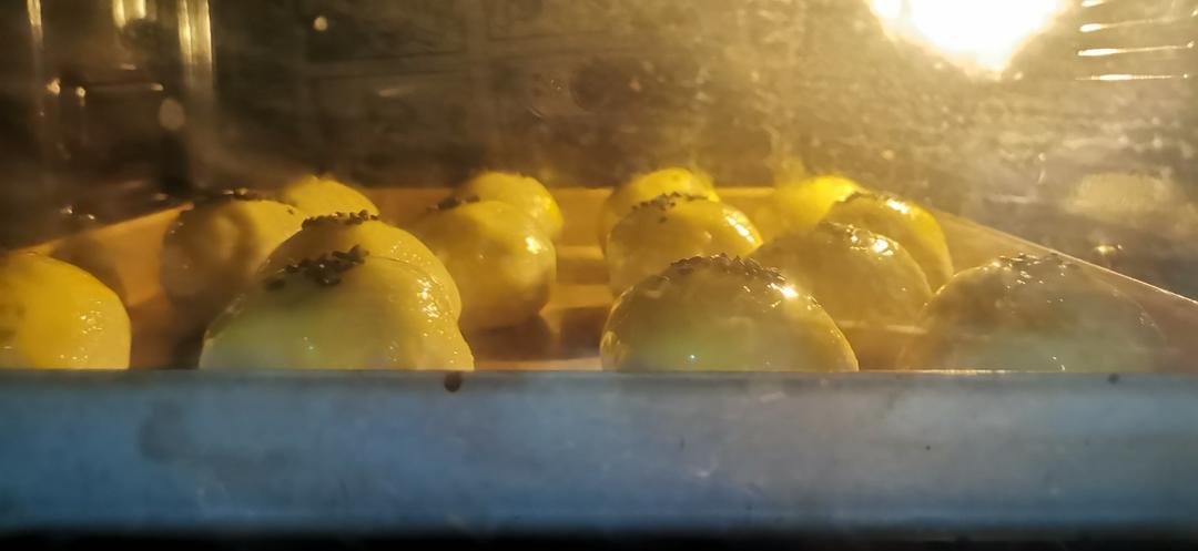 蛋黄酥~紫薯、抹茶、原味~花好月圆，中秋快乐~内附一次做六色蛋黄酥方法~