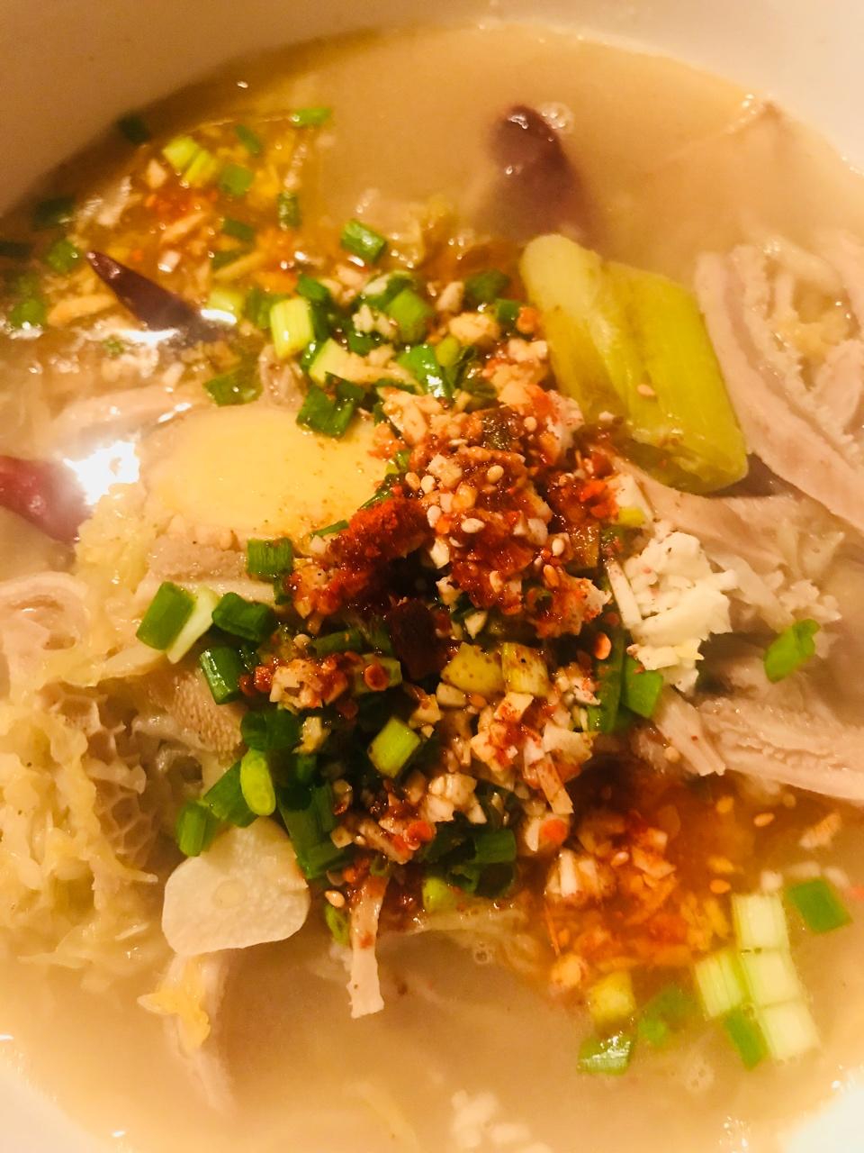 老奶奶的酸菜炖羊杂