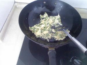 苦瓜玉米豆炒蛋的做法 步骤4