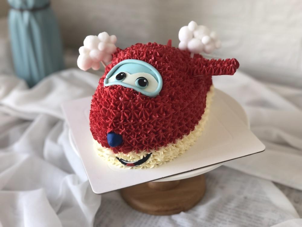 存钱罐小狗做的超级飞侠乐迪蛋糕