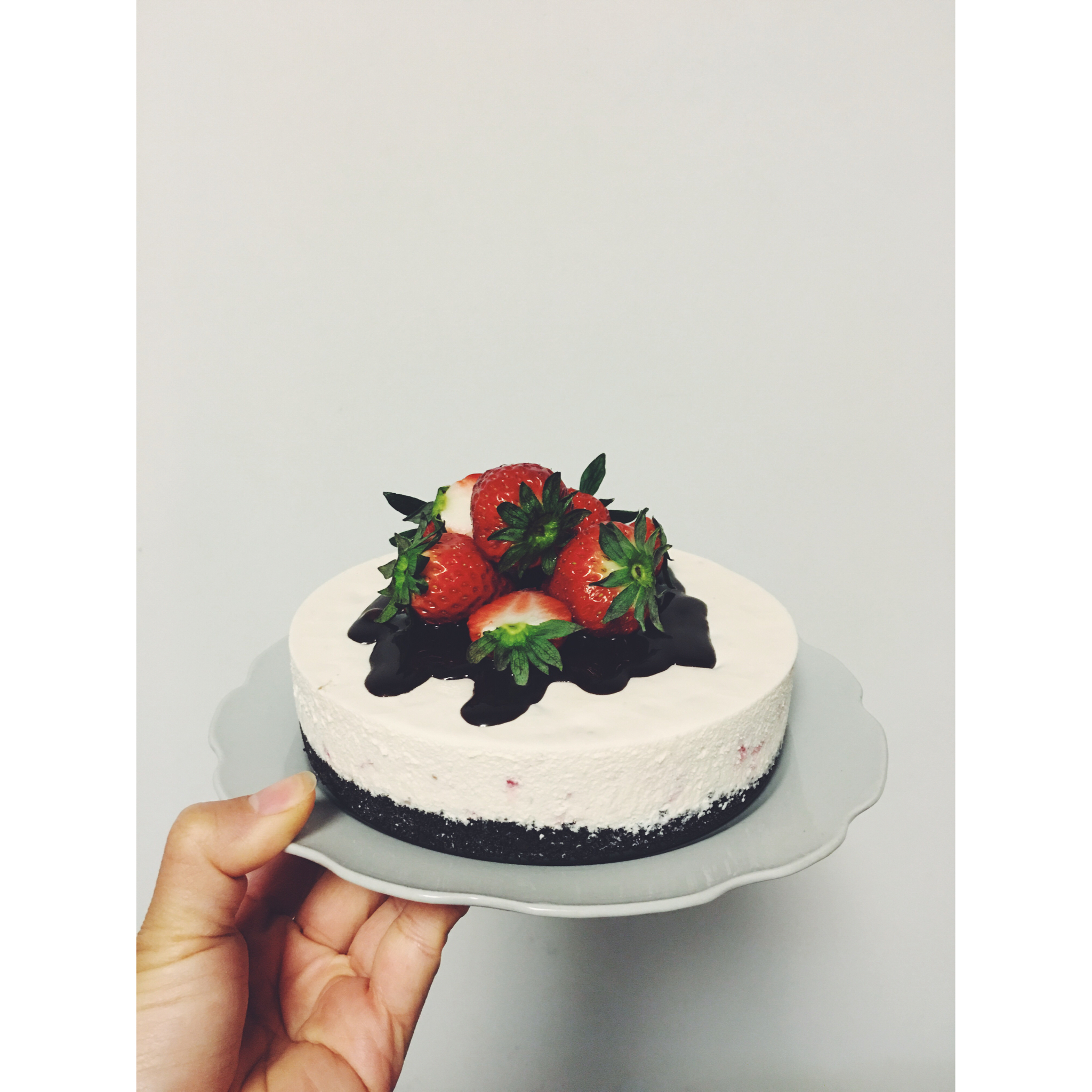 草莓果粒冻芝士蛋糕