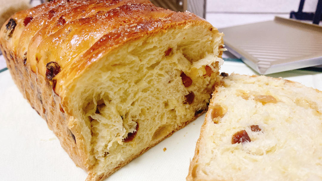 葡萄干面包，教你如何快速用双手揉出松软可口的吐司面包