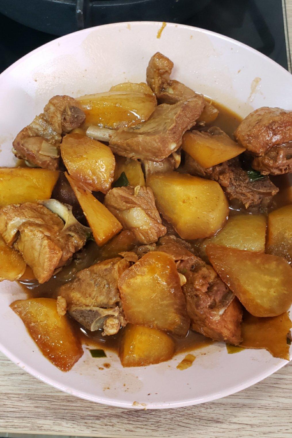 萝卜红烧排骨