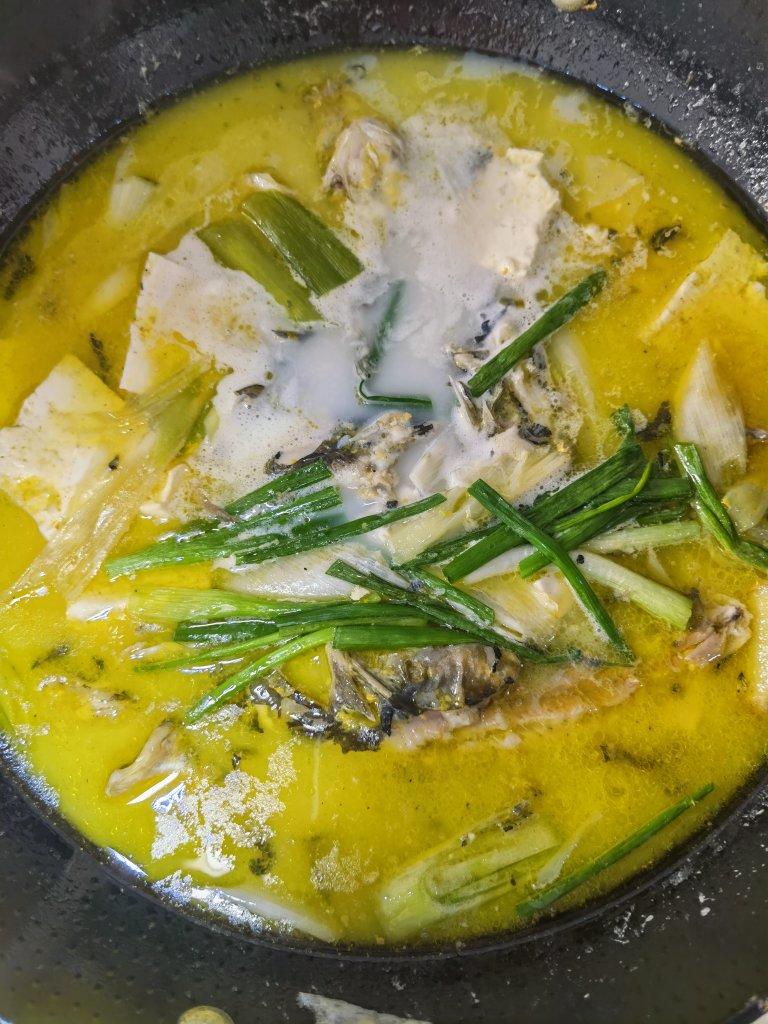 昂刺鱼豆腐汤（黄辣丁）