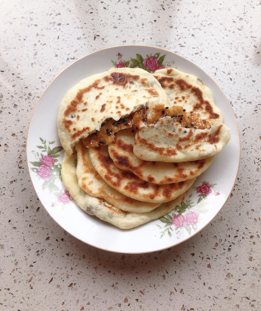 芝麻红糖饼