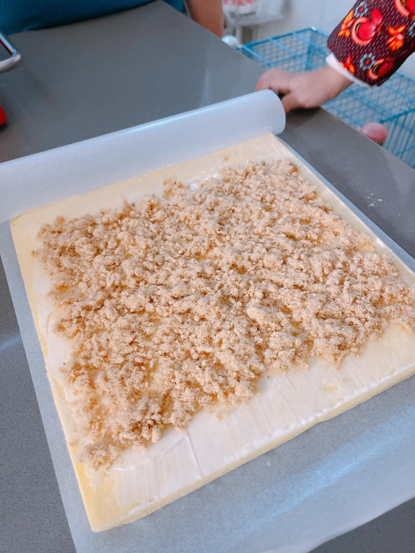 美味肉松卷-简单不开裂，零失误的蛋糕卷