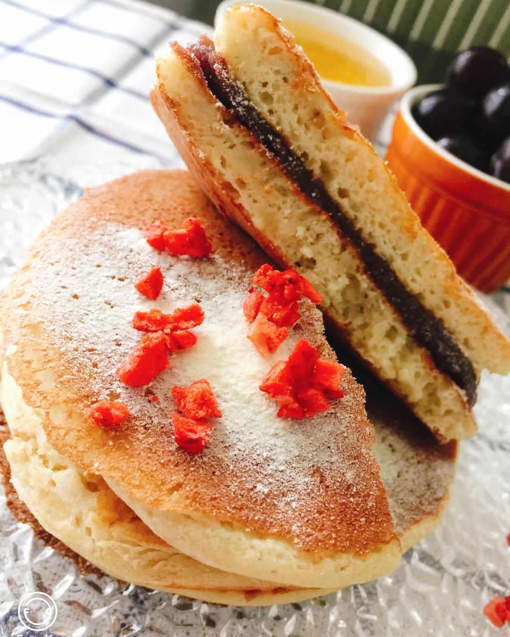 无油无糖无泡打粉好吃炸裂的“三无”香蕉pancake