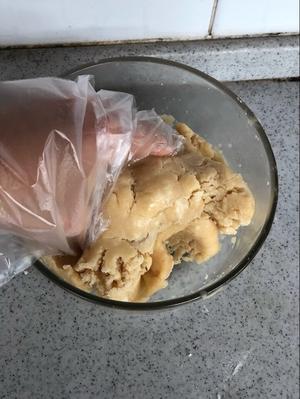 广式枣泥月饼的做法 步骤6
