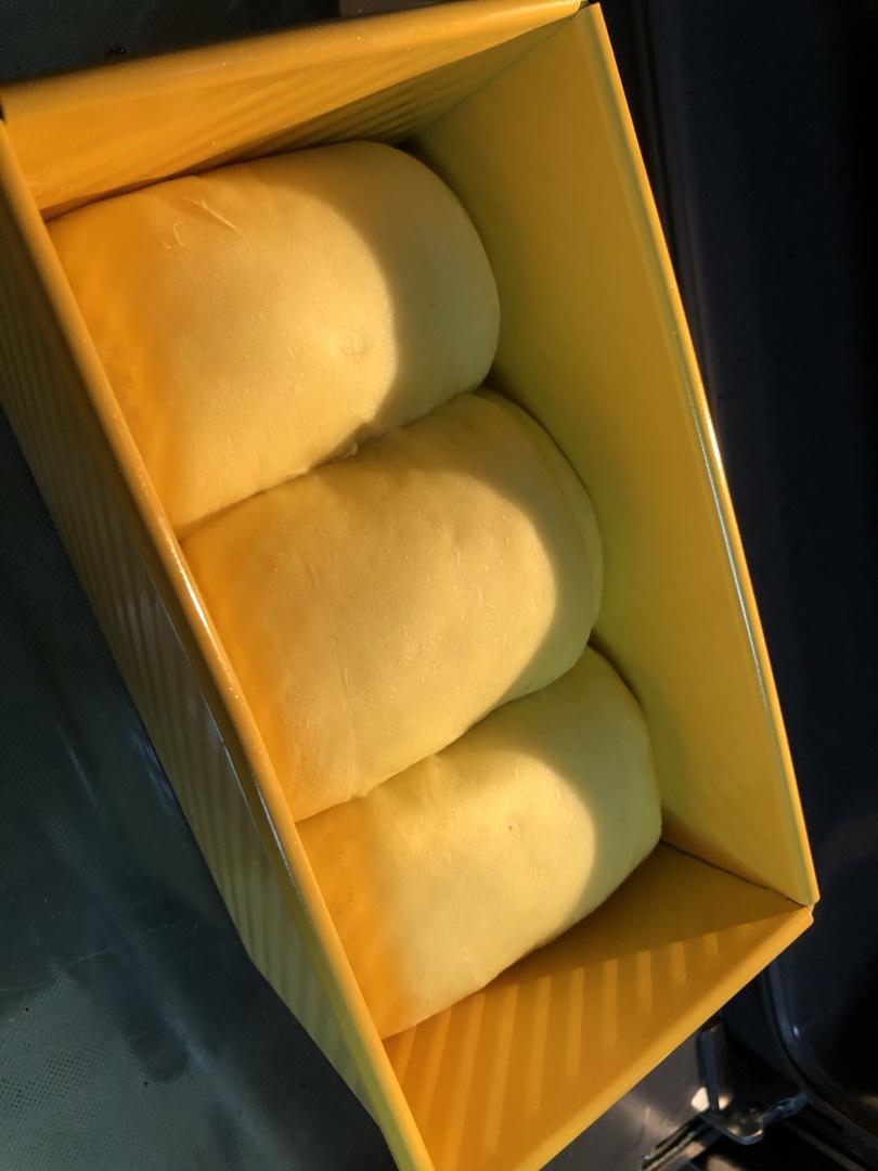 吐司，奶香手撕面包，超级香浓