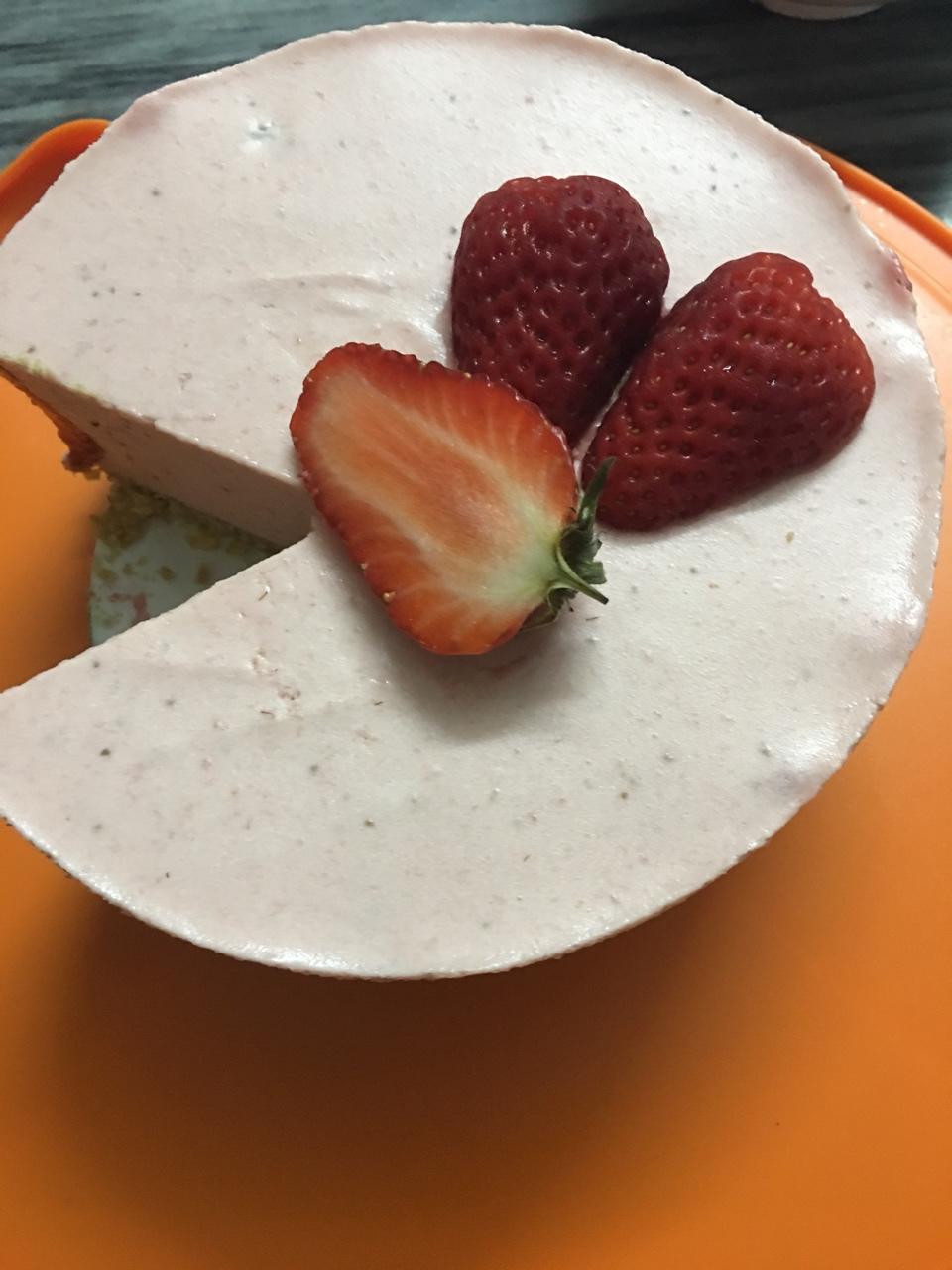 【视频】草莓慕斯蛋糕（6寸）