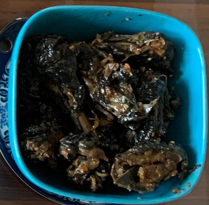 香飘千里之外的姜爆乌鸡，又名麻油鸡，月子鸡