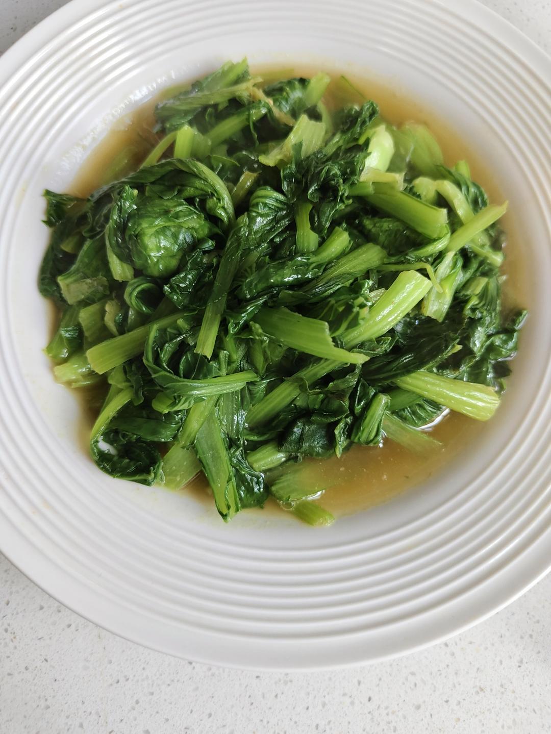 爆炒小青菜（简单新手易做家常菜）